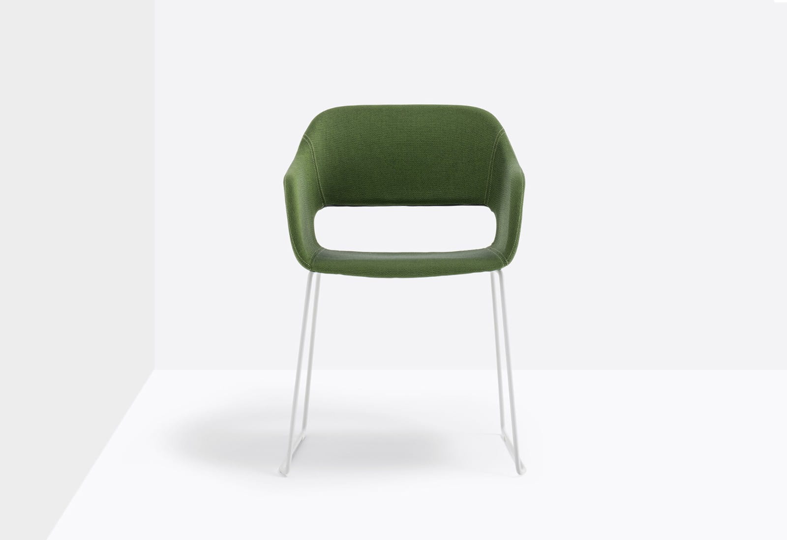 krzesło Babila, krzesło Pedrali, krzesło minimalistyczne, krzesło do jadalni, krzesło do kuchni, krzesło konferencyjne, nowoczesny design, włoski design