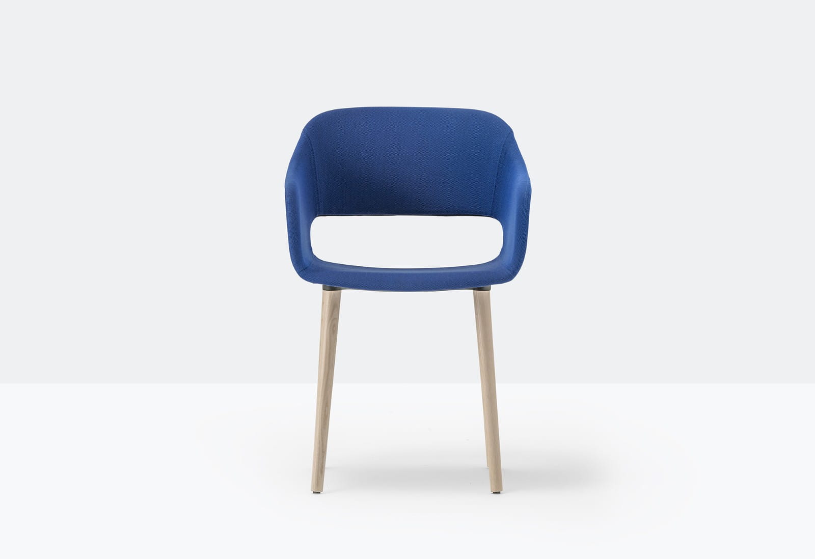 krzesło Babila, krzesło Pedrali, krzesło minimalistyczne, krzesło do jadalni, krzesło do kuchni, krzesło konferencyjne, nowoczesny design, włoski design