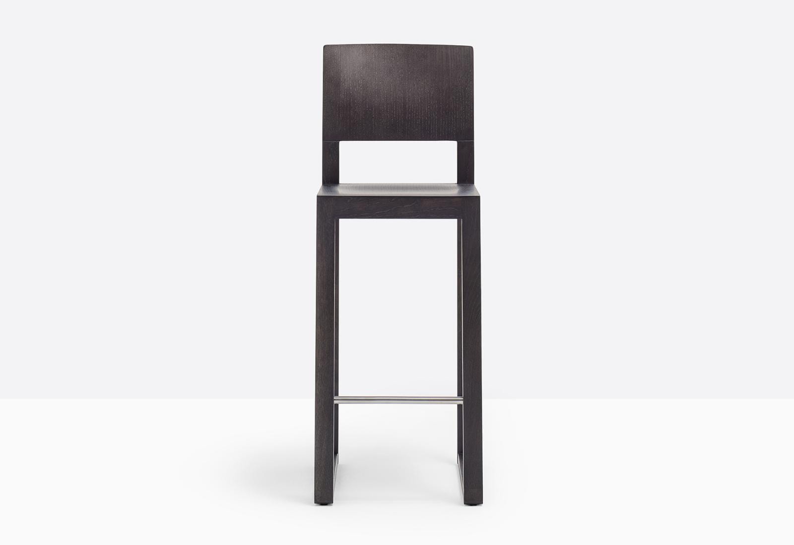 hoker Brera, hoker Pedrali, hoker dębowy, hoker drewniany, hoker do restauracji, nowoczesny design, włoski design