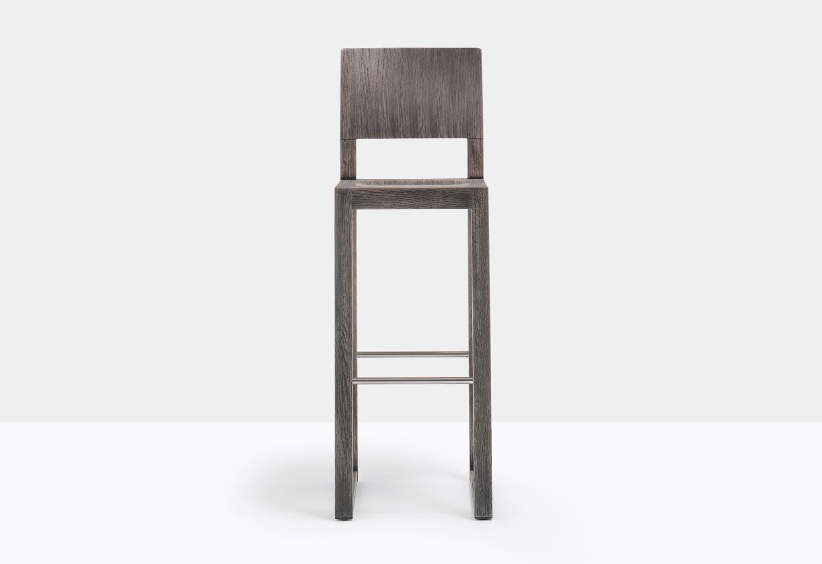 hoker Brera, hoker Pedrali, hoker dębowy, hoker drewniany, hoker do restauracji, nowoczesny design, włoski design