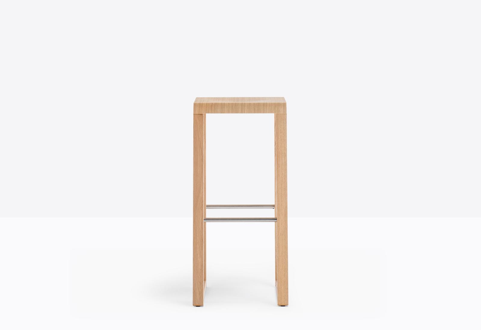 hoker Brera, hoker Pedrali, hoker dębowy, hoker drewniany, hoker do restauracji, nowoczesny design, włoski design