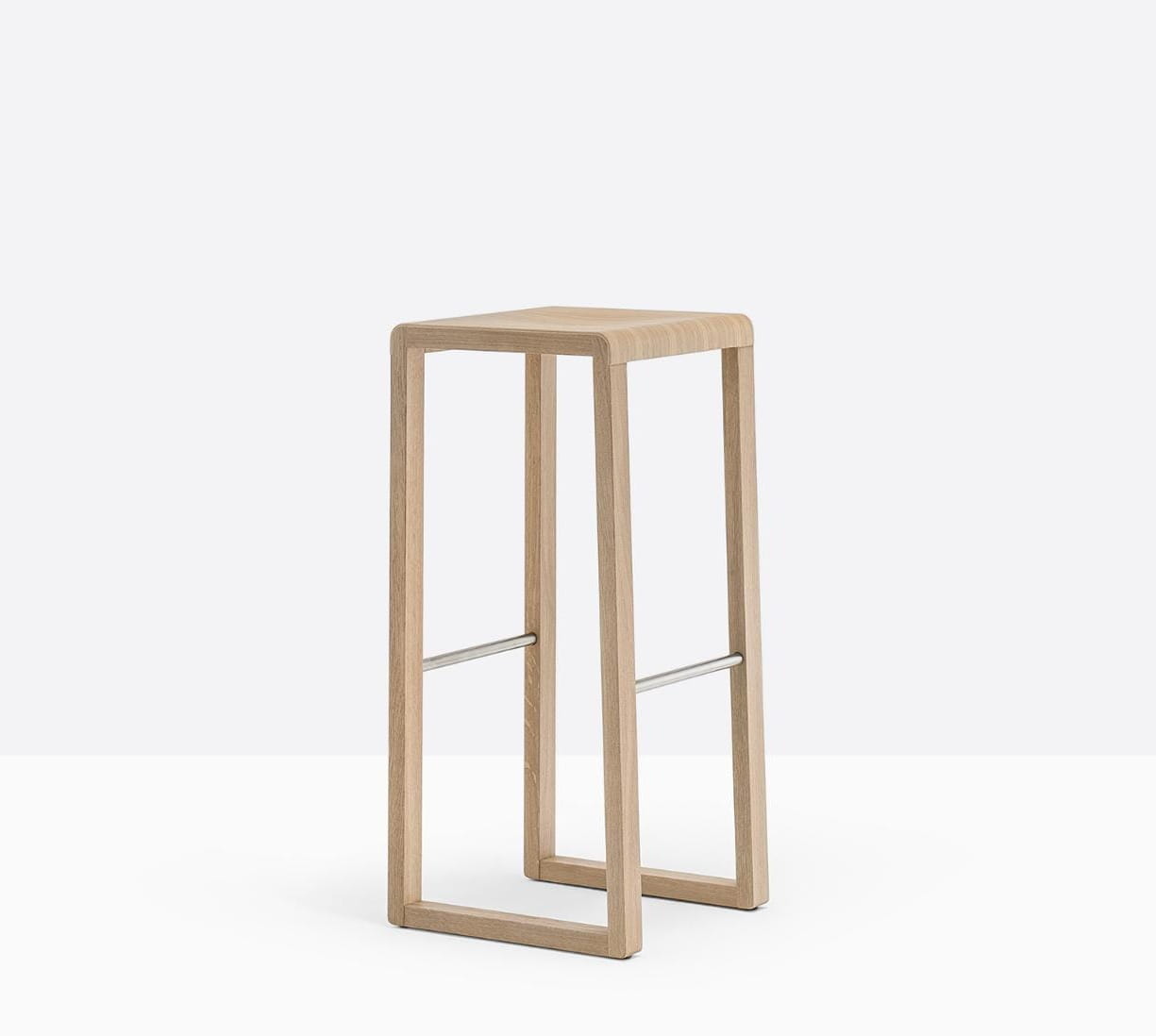 hoker Brera, hoker Pedrali, hoker dębowy, hoker drewniany, hoker do restauracji, nowoczesny design, włoski design