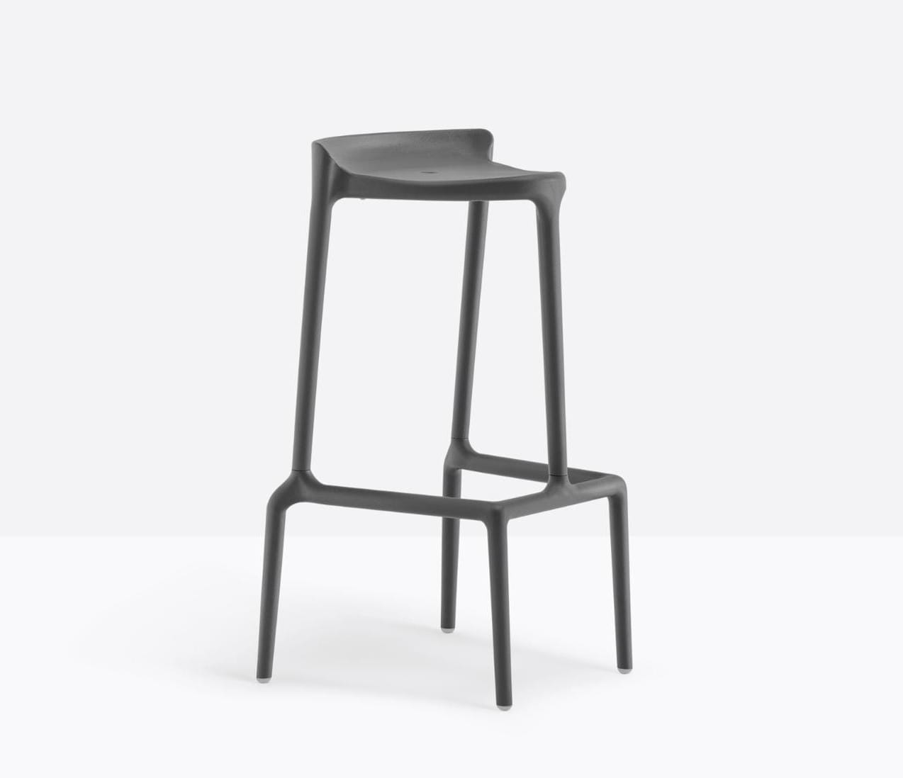 hoker Happy, hoker Pedrali, hoker z tworzywa, hoker na taras, hoker do kuchni, hoker do restauracji, nowoczesny hoker, nowoczesny design, włoski design