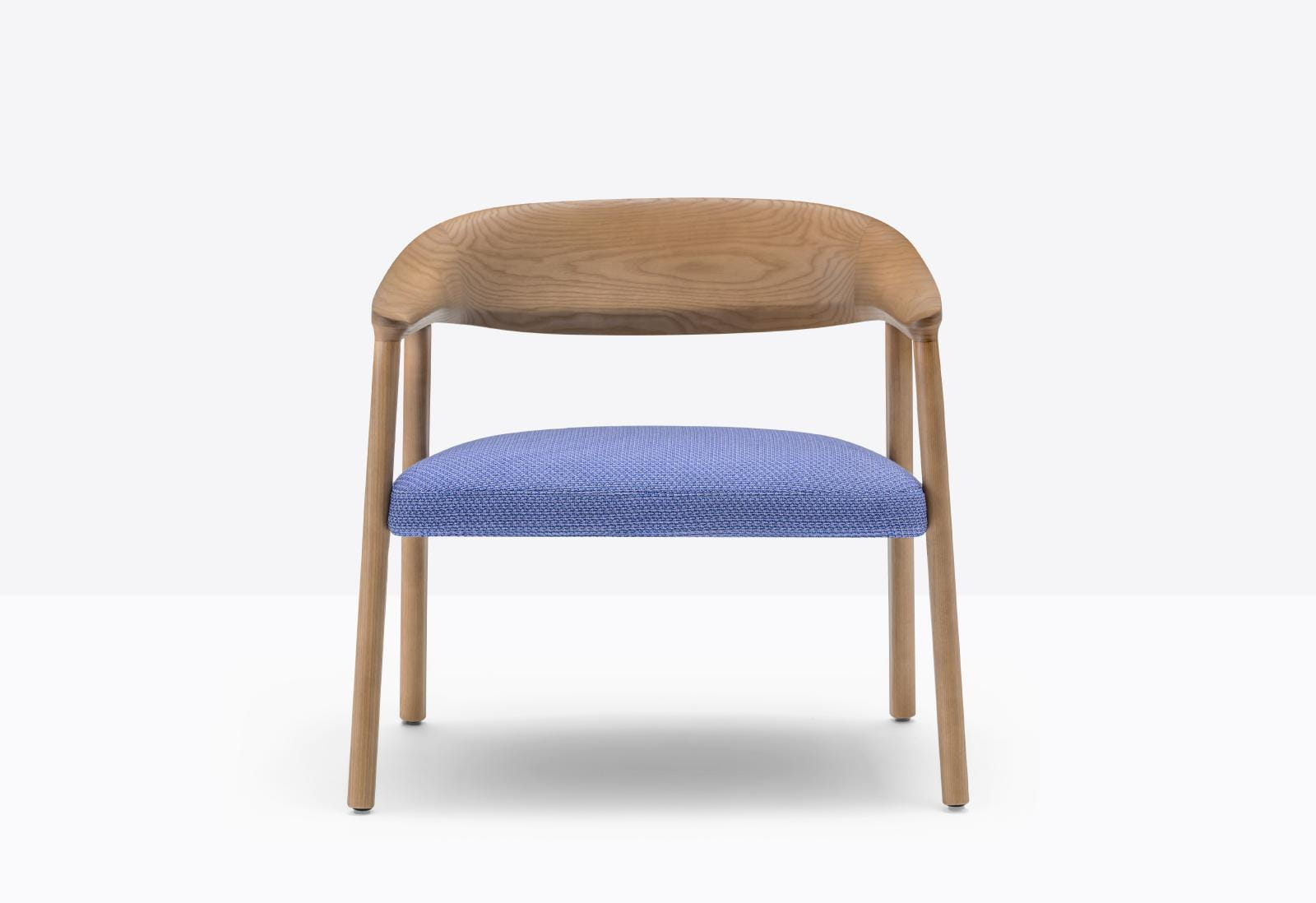 fotel Hera, fotel Pedrali, fotel drewniany, fotel boho, fotel do salonu, fotel retro, włoski design, nowoczesny design
