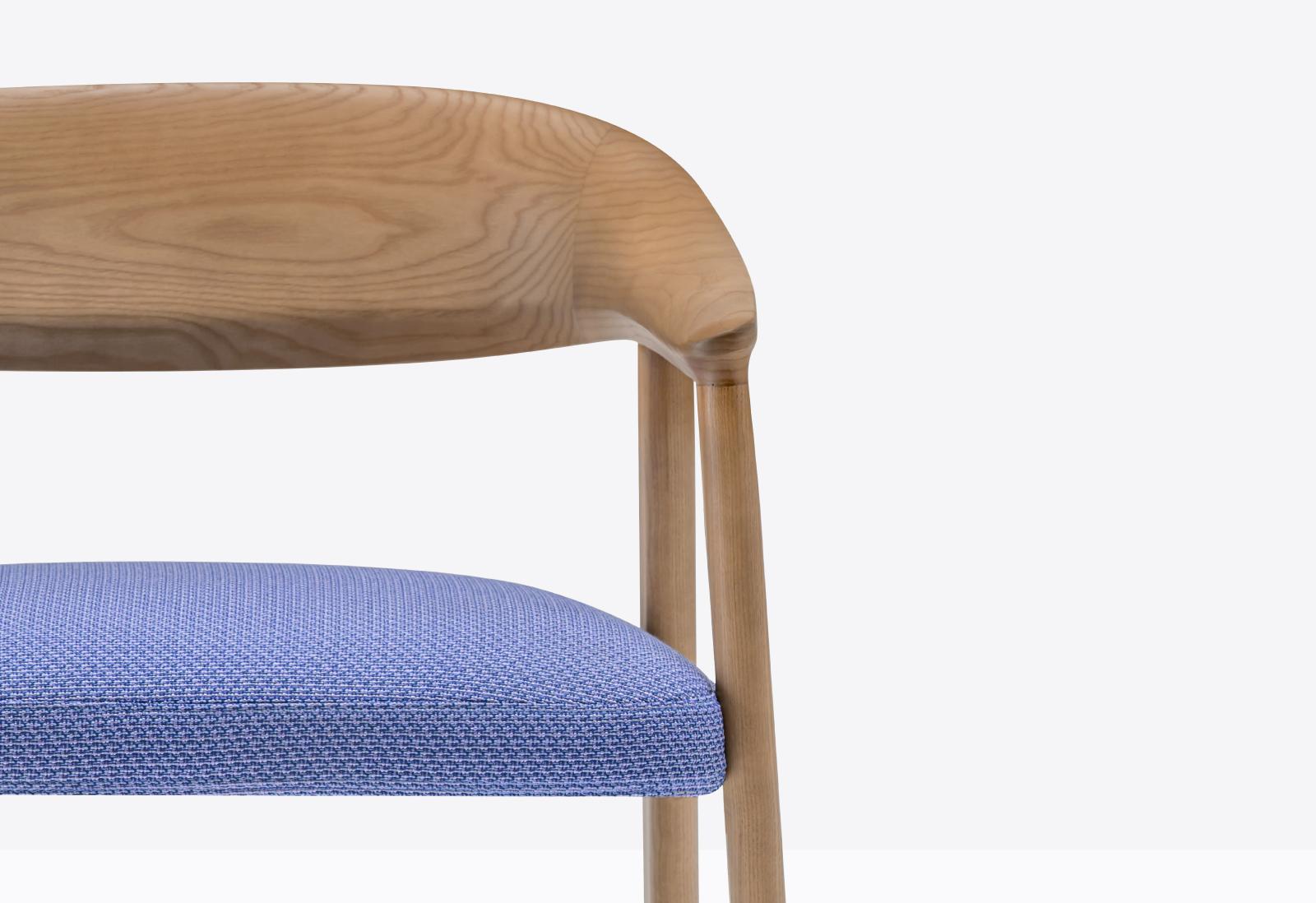 fotel Hera, fotel Pedrali, fotel drewniany, fotel boho, fotel do salonu, fotel retro, włoski design, nowoczesny design