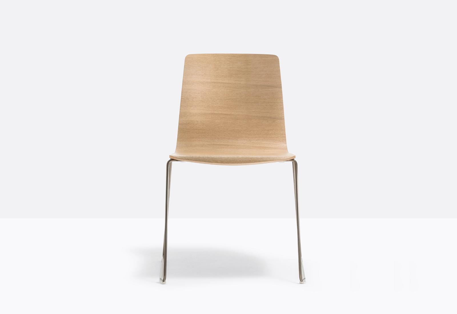 krzesło Inga, krzesło Pedrali, krzesło stalowe, krzesło drewniane, krzesło do jadalni, krzesło do kuchni, nowoczesny design, włoski design
