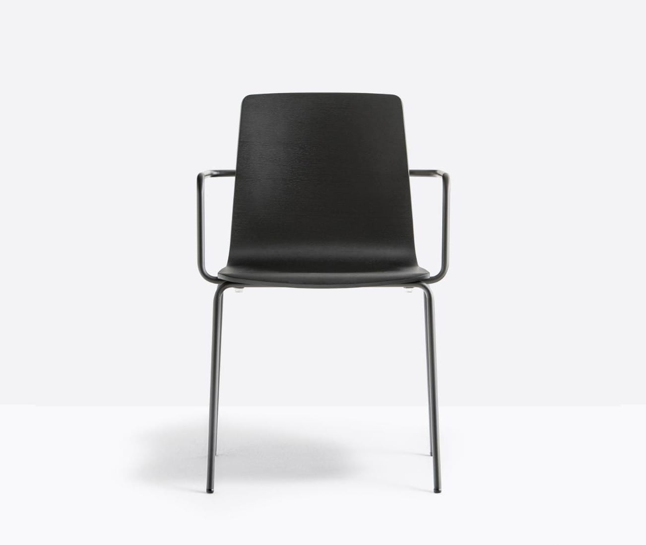 krzesło Inga, krzesło Pedrali, krzesło stalowe, krzesło drewniane, krzesło do jadalni, krzesło do kuchni, nowoczesny design, włoski design