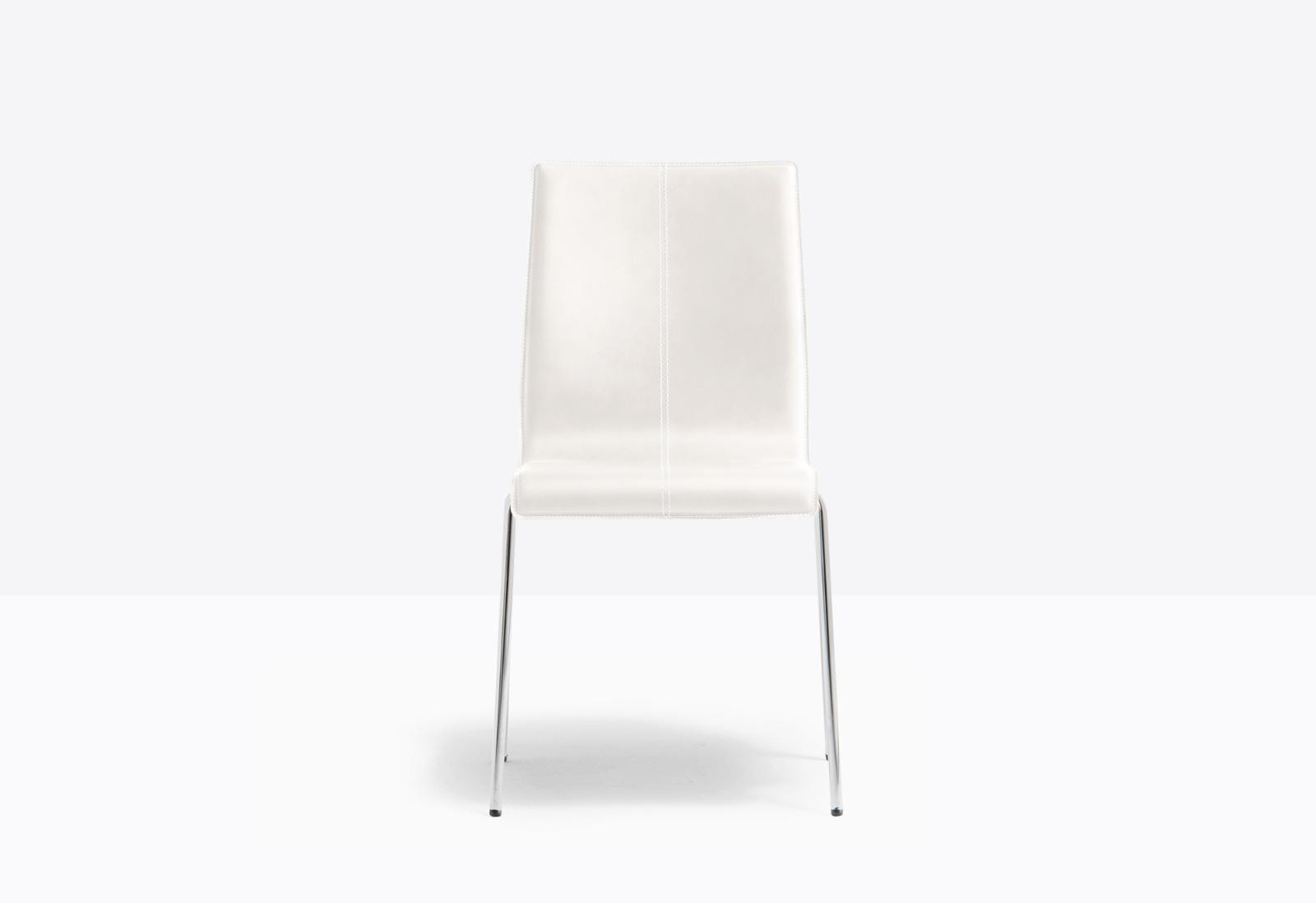 krzesło Kuadra, krzesło Pedrali, krzesło stalowe, krzesło skórzane, krzesło do jadalni, krzesło do kawiarni, krzesło do restauracji, nowoczesny design, włoski design