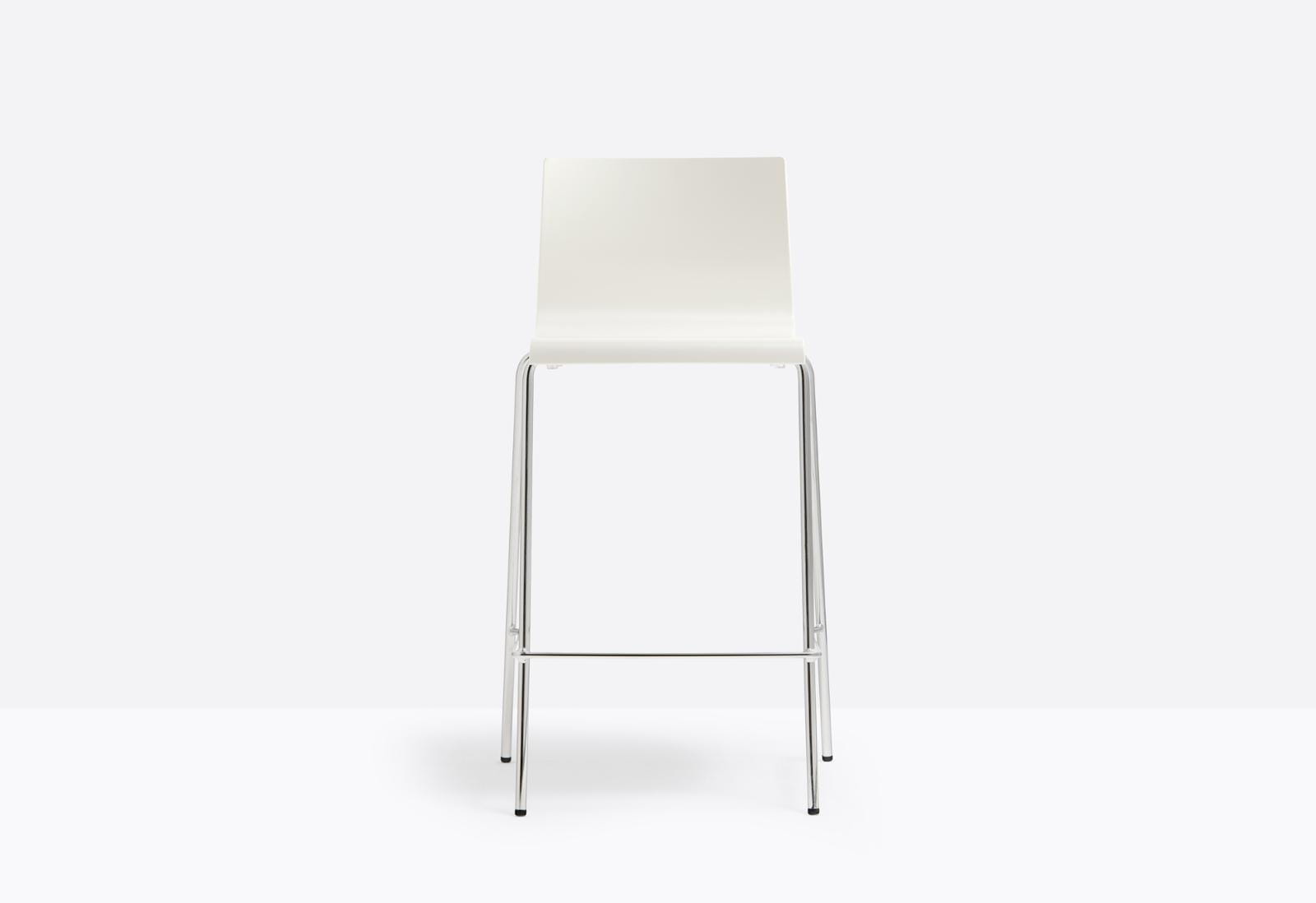 hoker Kuadra, hoker Pedrali, hoker stalowy, hoker z tworzywa, hoker do jadalni, hoker do kawiarni, hoker do restauracji, nowoczesny design, włoski design