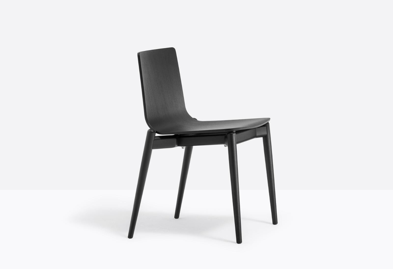 krzesło Malmo, krzesło Pedrali, krzesło drewniane, krzesło do jadalni, krzesło do kuchni, krzesło do restauracji, nowoczesny design, włoski design