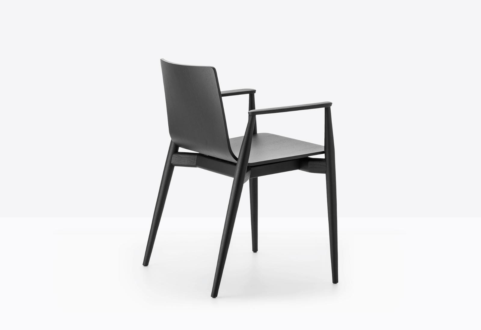 krzesło Malmo, krzesło Pedrali, krzesło drewniane, krzesło do jadalni, krzesło do kuchni, krzesło do restauracji, nowoczesny design, włoski design