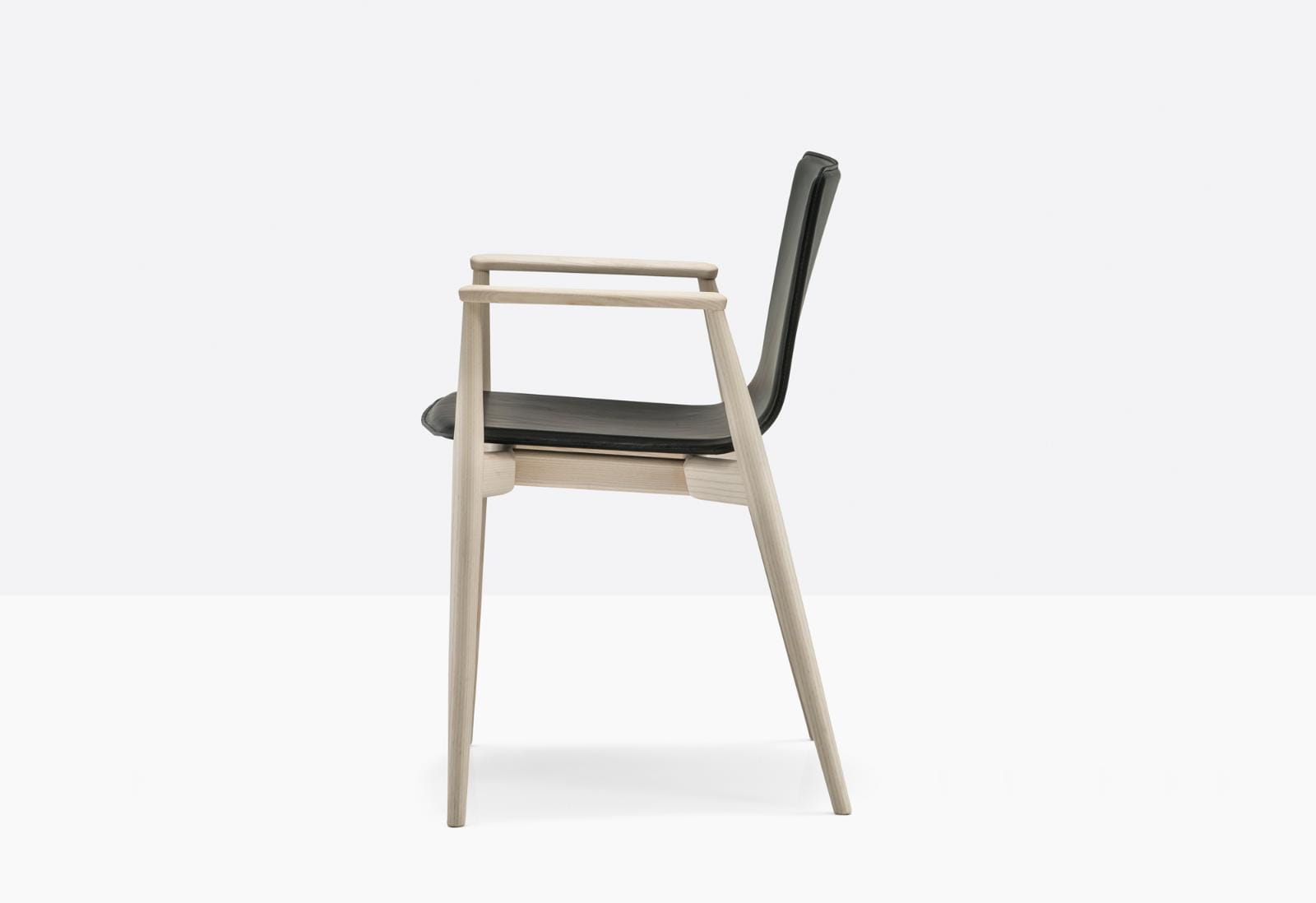 krzesło Malmo, krzesło Pedrali, krzesło drewniane, krzesło do jadalni, krzesło do kuchni, krzesło do restauracji, nowoczesny design, włoski design