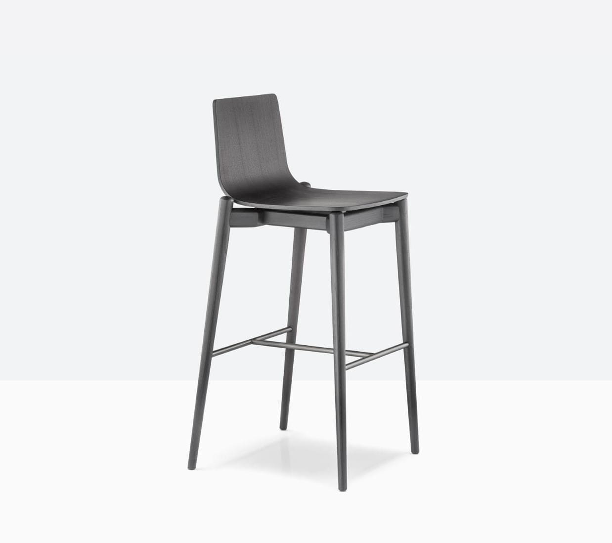 hoker Malmo, hoker Pedrali, hoker drewniany, włoski hoker, hoker do jadalni, hoker do kuchni, hoker do restauracji, nowoczesny design, włoski design