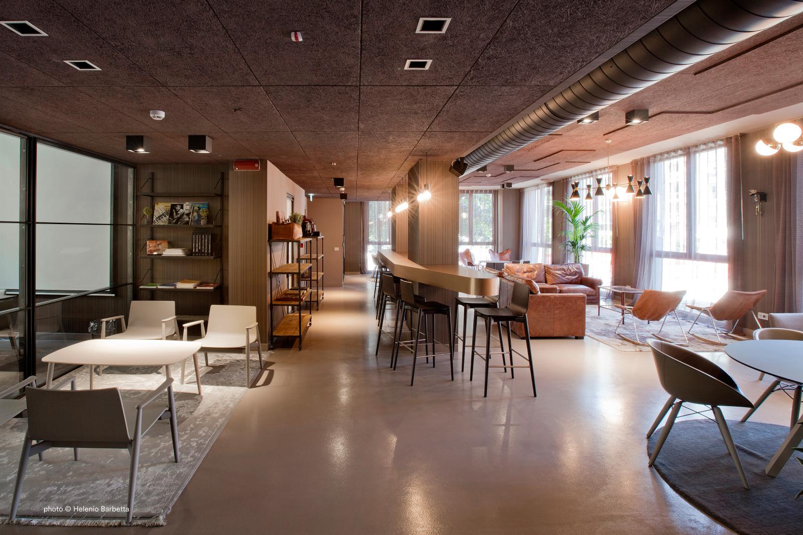 fotel Malmo, fotel Pedrali, fotel drewniany, fotel do salonu, fotel do sypialni, jesionowy fotel, wygodny fotel, nowoczesny design, włoski design