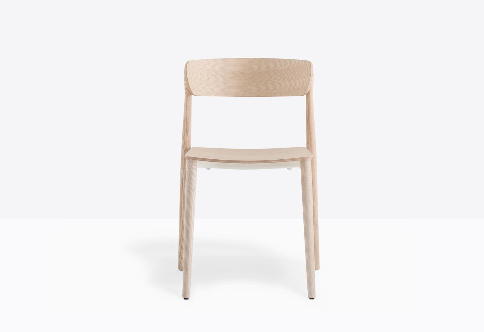 krzesło Nemea, krzesło Pedrali, krzesło drewniane, krzesło jesionowe, krzesło do jadalni, krzesło do kuchni, krzesło styl skandynawski, włoski design, nowoczesny design