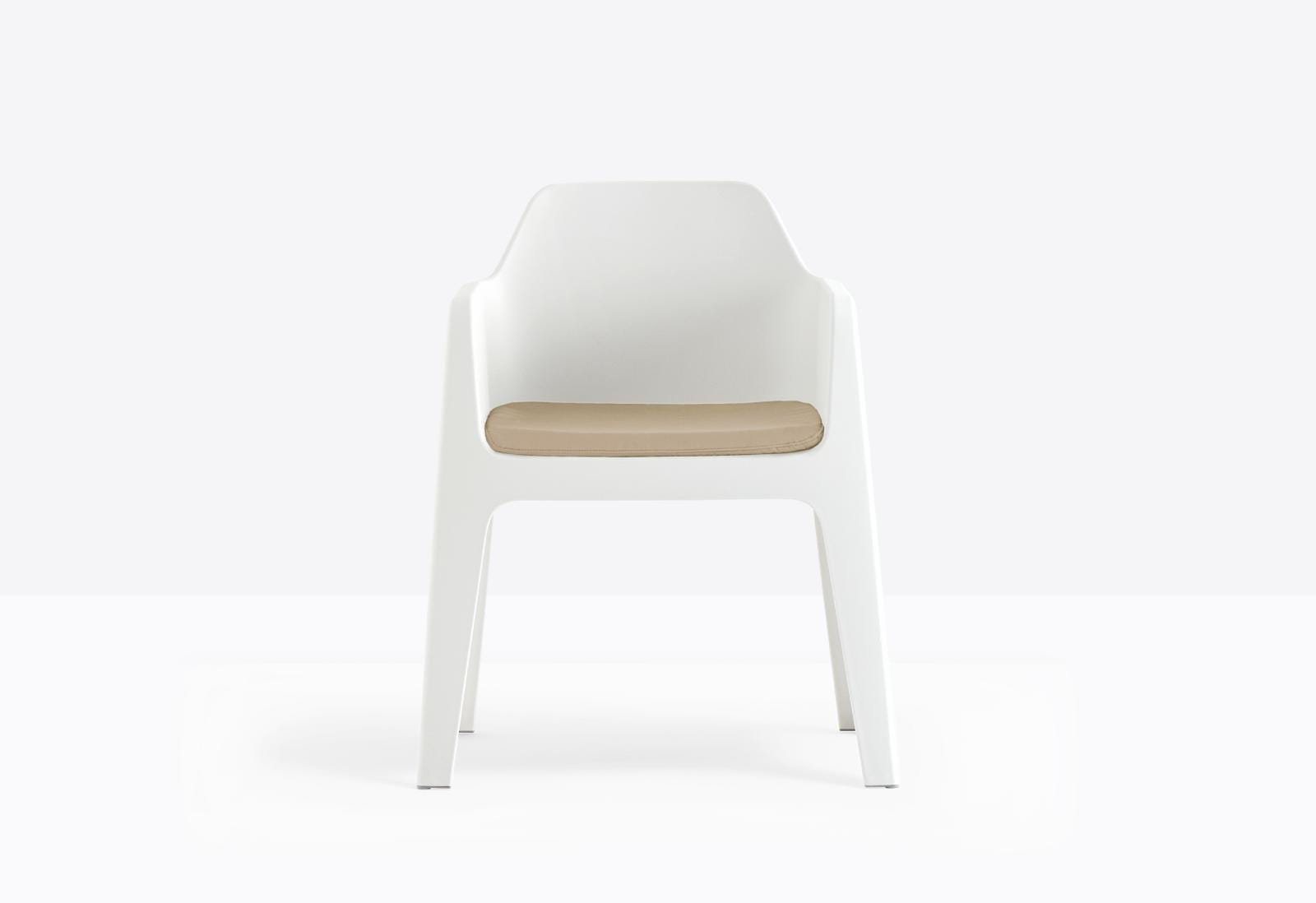 krzesło Plus, krzesło Pedrali, krzesło outdoorowe, krzesło na taras, krzesło z tworzywa, krzesło do ogrodu, krzesło do restauracji, nowoczesny design, włoski design