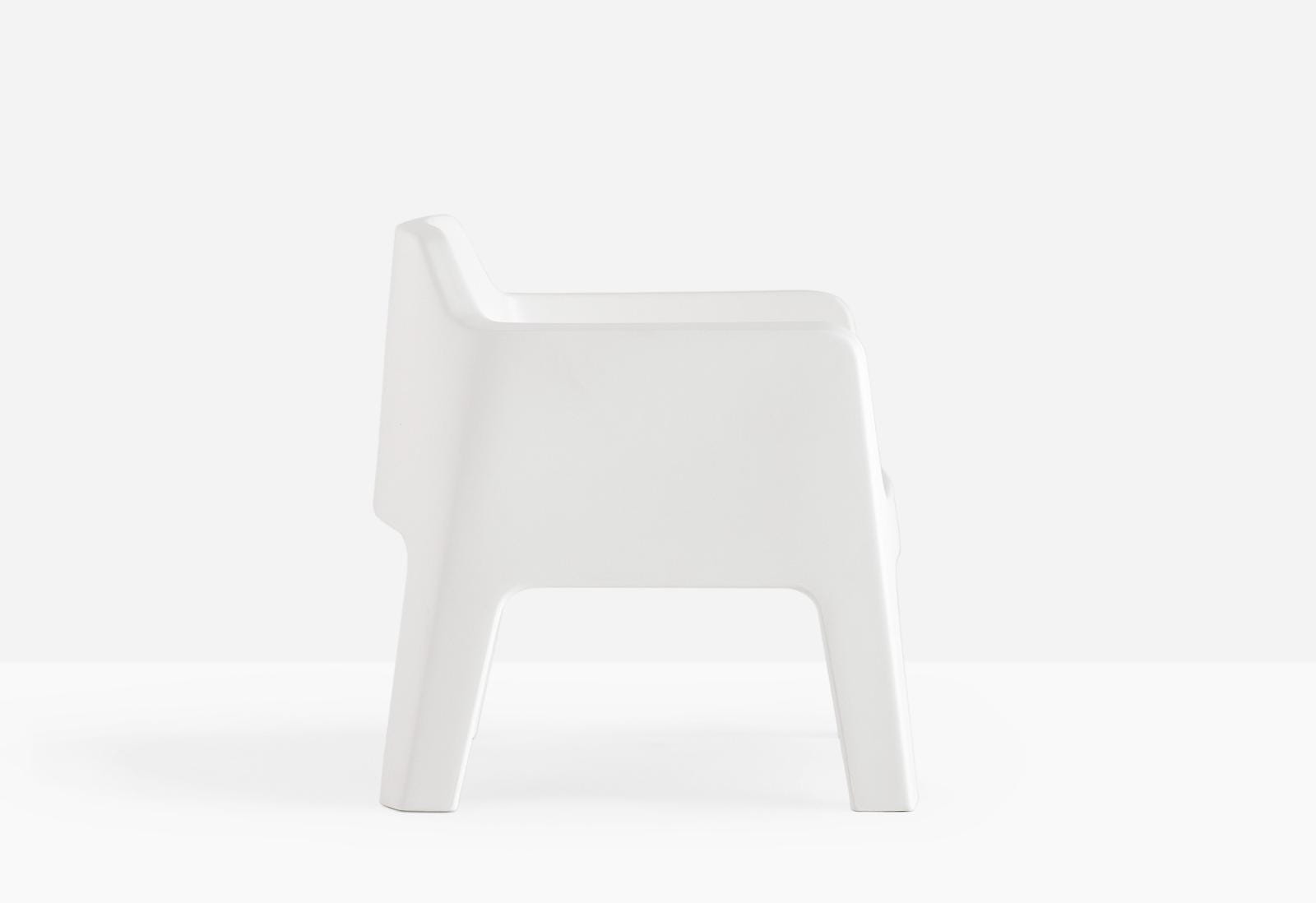 krzesło Plus, krzesło Pedrali, krzesło outdoorowe, krzesło na taras, krzesło z tworzywa, krzesło do ogrodu, krzesło do restauracji, nowoczesny design, włoski design