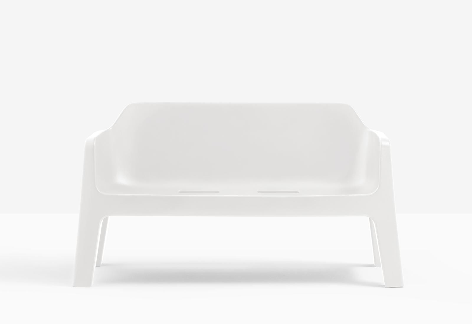 sofa Pedrali, sofa Plus, sofa z tworzywa, sofa do ogrodu, sofa na taras, nowoczesny design, włoski design, stylowa sofa