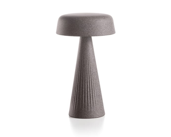 lampa Fade, lampa Plust, lampa stołowa, lampa outdoorowa, lampa na taras, nowoczesny design