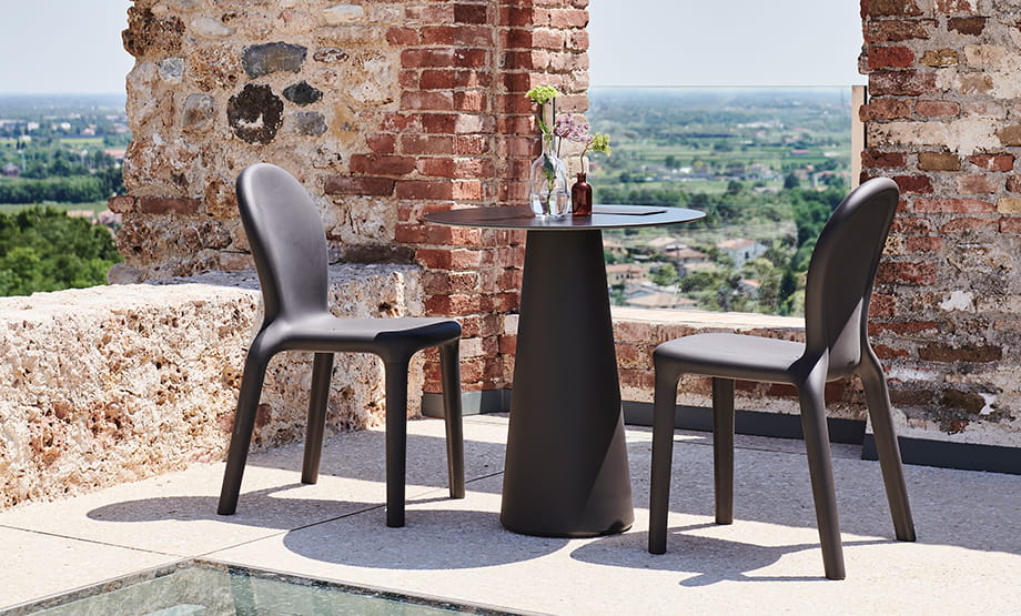 krzesło Chloe, krzesło Plust, krzesło z tworzywa, krzesło outdoorowe, krzesło na taras, krzesło do restauracji, krzesło do kawiarni, krzesło sztaplowane, włoski design