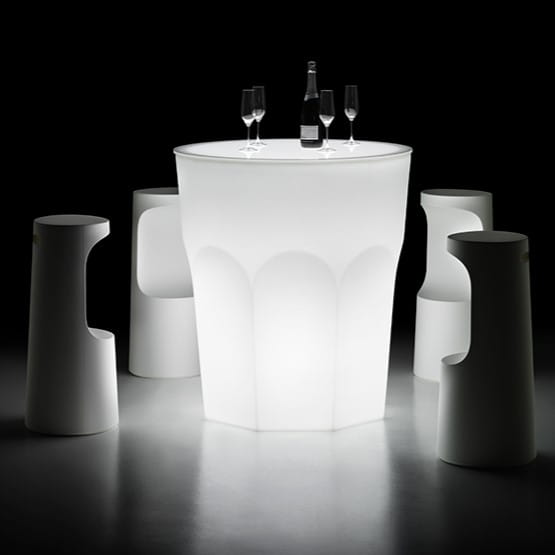 stolik barowy Cubalibre, stolik barowy Plust, stolik barowy z tworzywa, stolik barowy outdoorowy, stolik barowy LED, stolik barowy do restauracji, włoski design, nowoczesny design