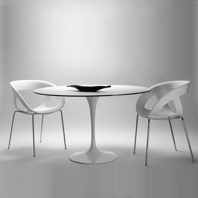 krzesło Moema, krzesło nowoczesne, krzesło plastikowe, krzesło designerskie, krzesło sztaplowane, krzesło ergonomiczne, krzesło do kawiarni, krzesło do jadalni, krzesło do wnętrz komercyjnych, lekkie krzesło