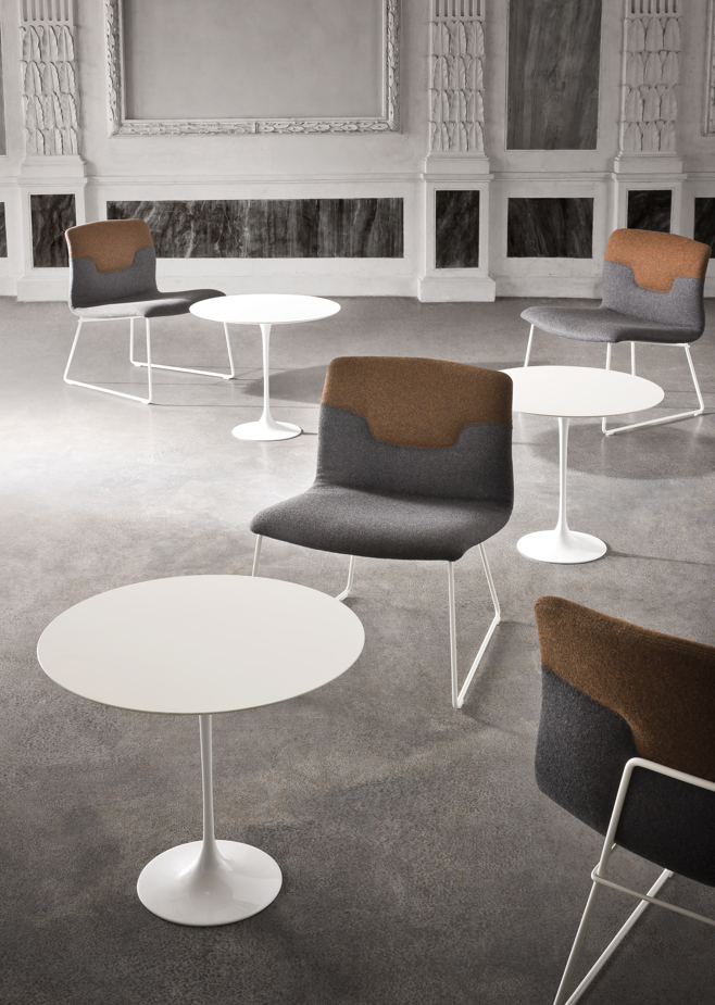 stół kawiarniany, stół do restauracji, biały stół, stół okrągły, aluminiowa noga, stół na jednej nodze, design włoski, stół Saturnino, stół nowoczesny, stół do hotelu