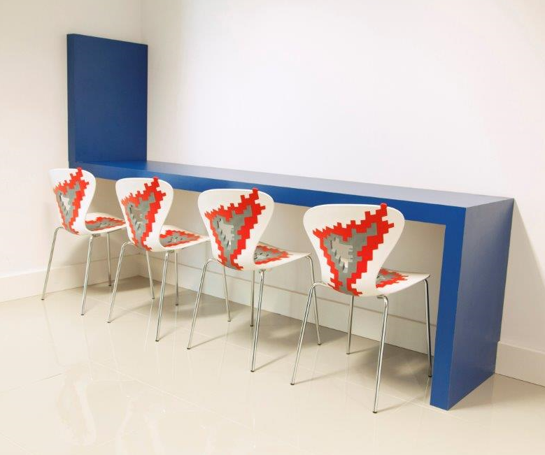 krzesło Big Bang, sztaplowane krzesło, designerskie krzesło, futurystyczne krzesło, krzesło z haczykiem, ergonomiczne krzesło, krzesło do biura, krzesło do kawiarni, nowoczesne krzesło