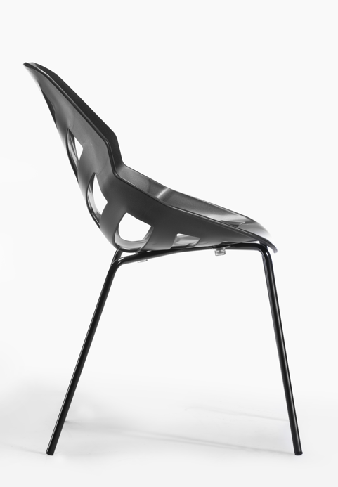 krzesło Ninja, krzesło ogrodowe odporne na UV, krzesło plastikowe designerskie, krzesło z metalowymi nogami, krzesło ergonomiczne na taras, krzesło do kawiarni outdoor