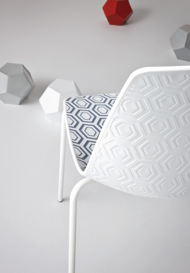 krzesło Alhambra, krzesło Gaber, krzesło z tworzywa, krzesło sztaplowane, krzesło outdoorowe, krzesło wzorzyste, krzesło do jadalni, krzesło do restauracji